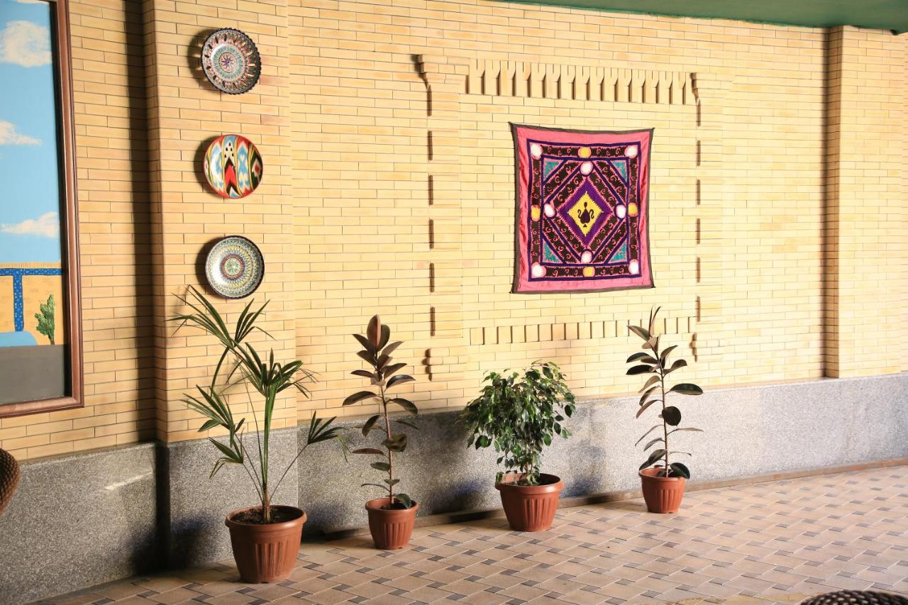 סמרקנד Hotel Mehribon מראה חיצוני תמונה