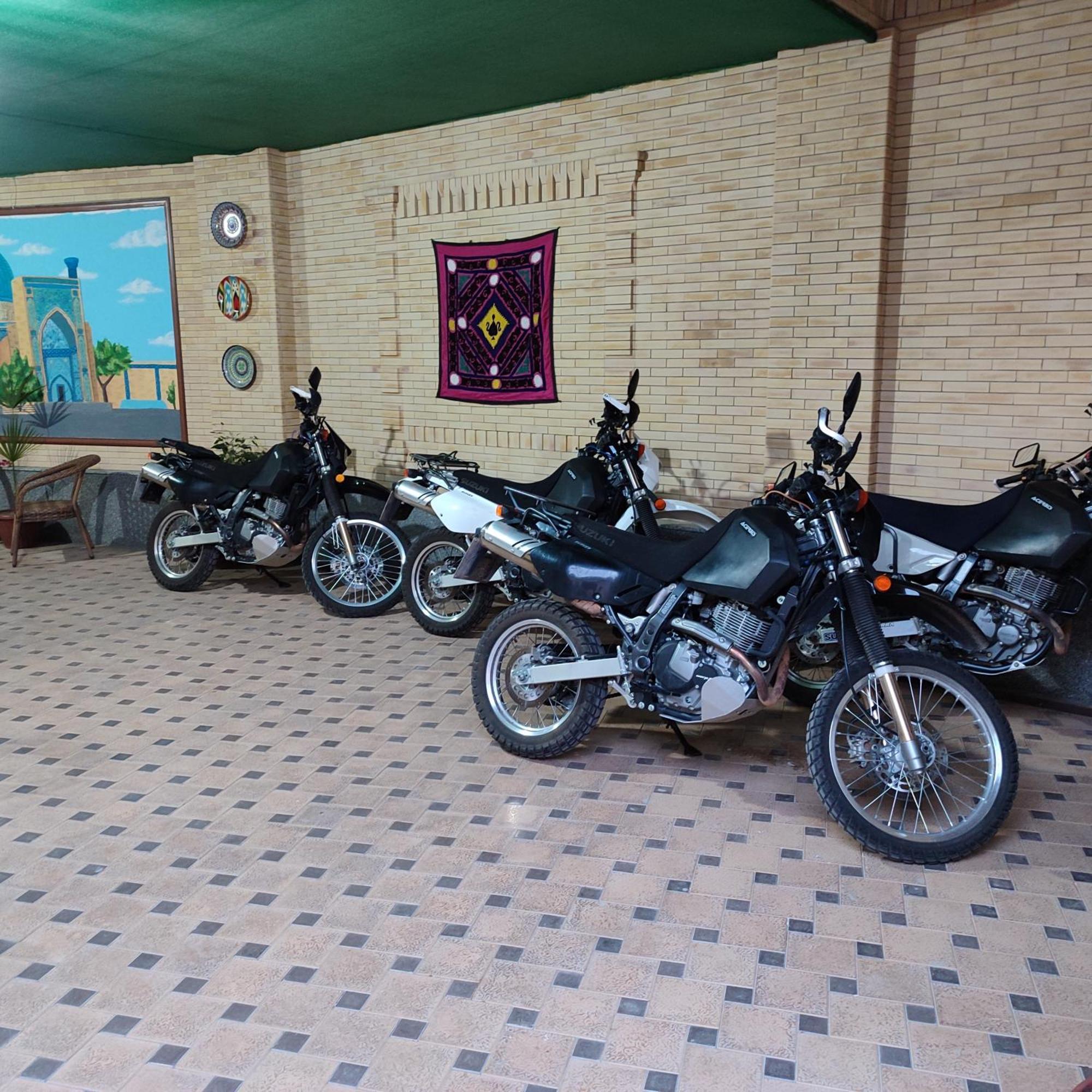סמרקנד Hotel Mehribon מראה חיצוני תמונה